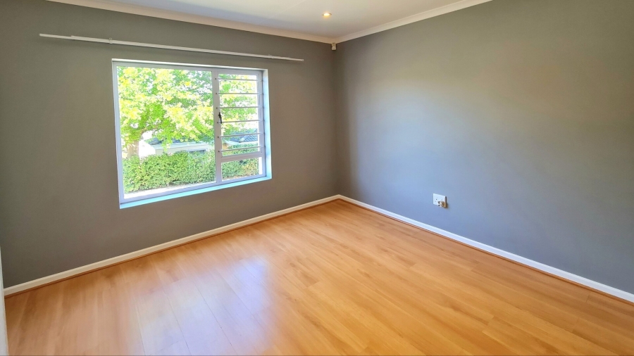 To Let 3 Bedroom Property for Rent in Old Place Western Cape